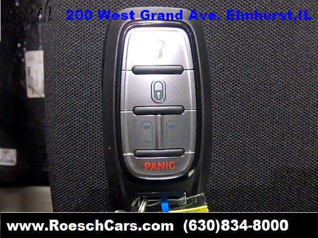 2017 Chrysler Pacifica Touring 4dr Mini-Van